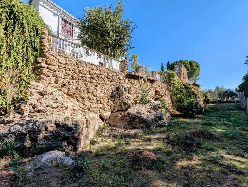 Foto 622b08e8-400f-458f-a653-4e0652d5b6bb. Chalet  en venta en la esperanza, 4 dormitorios. en Loja