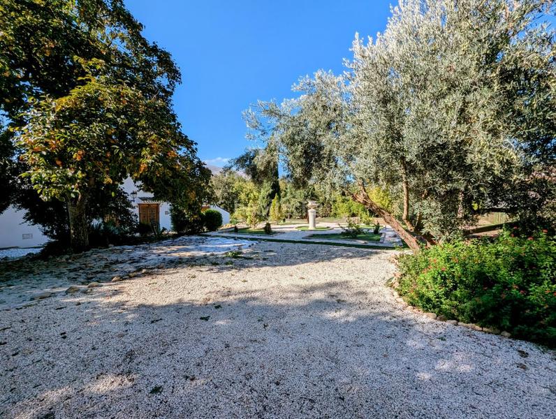 Foto 668cb907-96c6-42a2-8b04-378780ee235b. Chalet  en venta en la esperanza, 4 dormitorios. en Loja