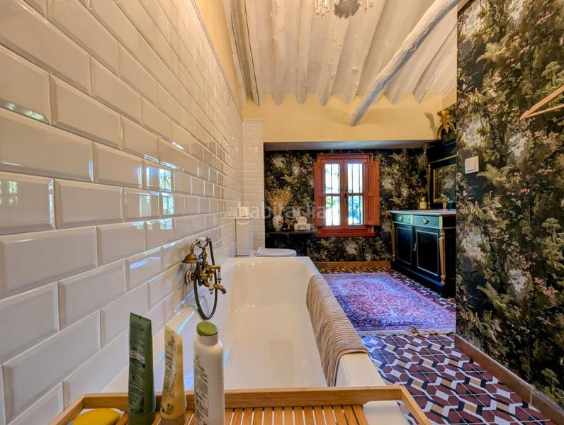 Foto a756497f-3611-41ab-80f5-ebf9e0d3c224. Chalet  en venta en la esperanza, 4 dormitorios. en Loja