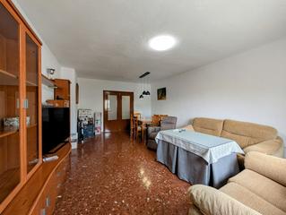 Pis  De los ángeles. Piso en venta en avda. los ángeles, 3 dormitorios.
