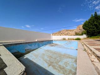 Xalet  Pintor murillo. Chalet en venta en el cerro, 4 dormitorios.