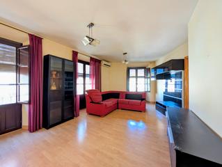 Etagenwohnung in Loja. Piso en venta en centro, 3 dormitorios.