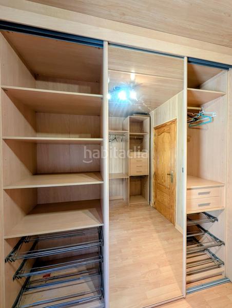 Foto d5282433-0b6f-42c9-b08d-536de6af3c6f. Pis amb aparcament a Loja