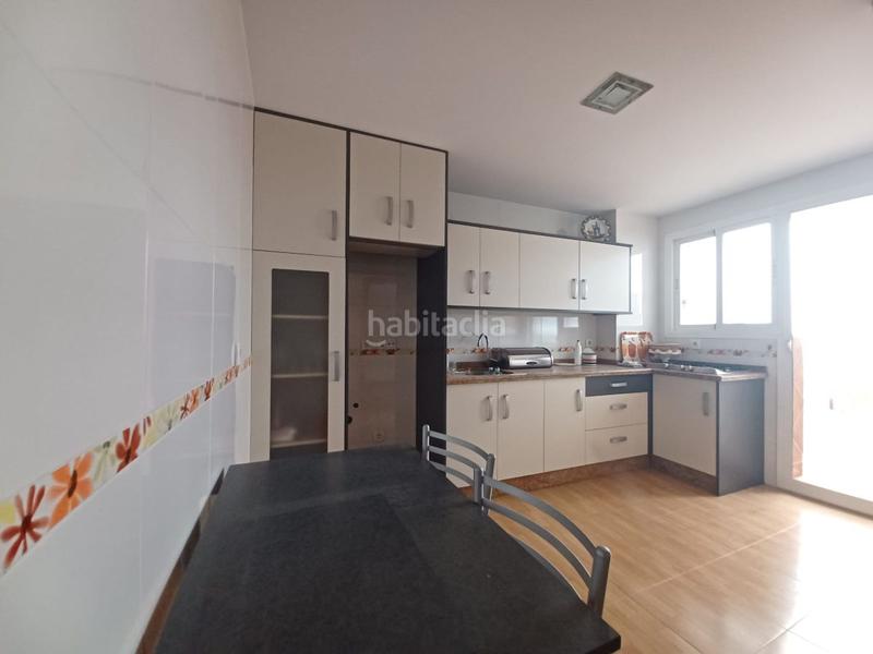 Foto 466c2efe-c582-49ca-9f3f-43d8ca3ed450. Appartement avec parking dans Loja