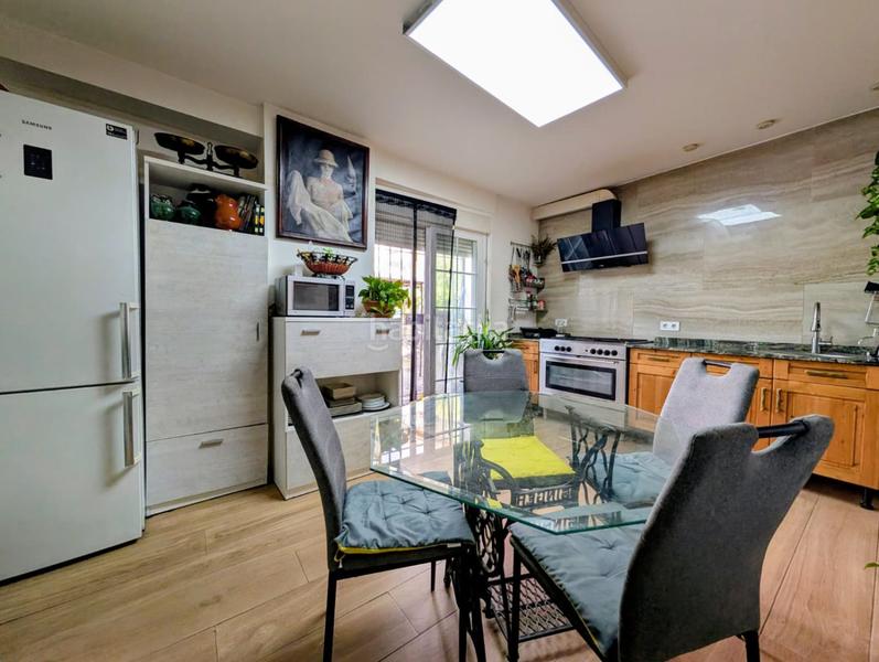 Foto 8cdced74-8e55-42a1-8abf-cd3234b8eb63. Maison avec chauffage parking dans Salar