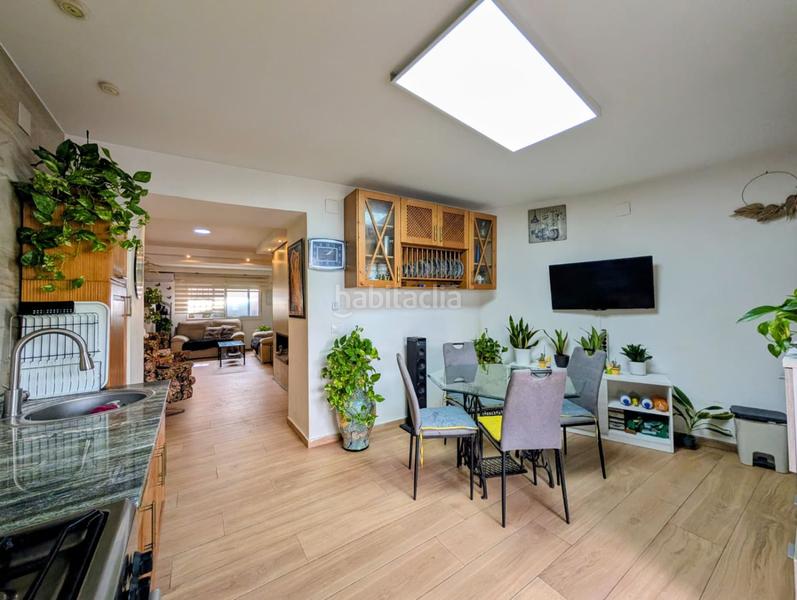 Foto bc0d52ca-d92c-4956-9e07-2837fa442c30. Maison avec chauffage parking dans Salar