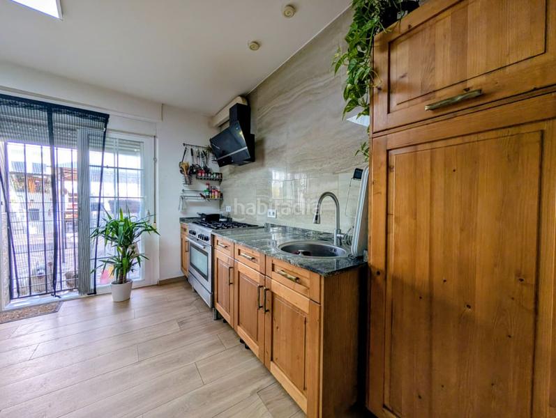 Foto d2be36a5-e62f-4f02-8524-4bb57c20c159. Maison avec chauffage parking dans Salar