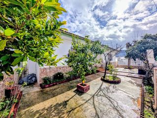 Casa en Loja. Casa en venta en venta del rayo, 3 dormitorios.