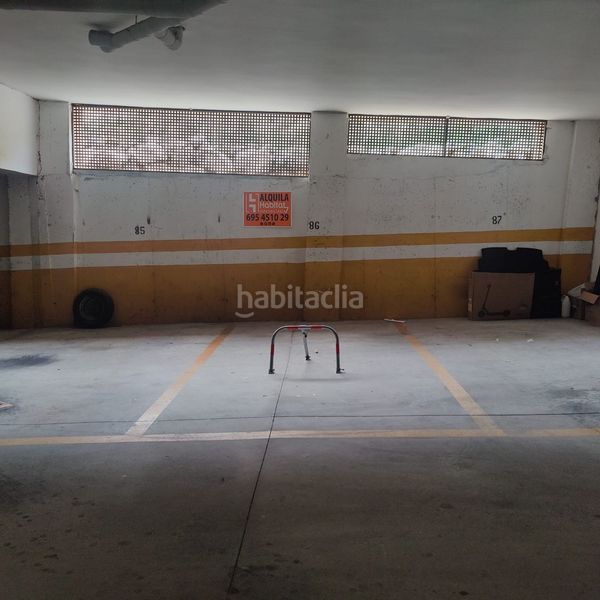 Foto a00c96b7-3efa-4f57-bc33-e60cd18ab66f. Alquiler parking coche garaje en alquiler en avda. andalucía. en Loja