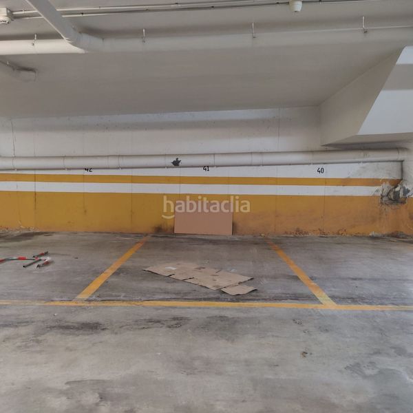 Foto c7d11100-68e6-4955-a86b-71999129e406. Alquiler parking coche garaje en alquiler en avda. andalucía. en Loja