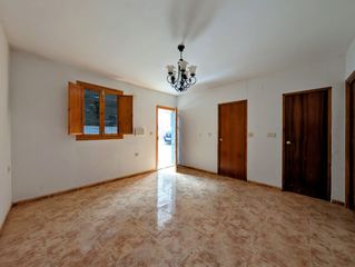 Casa  Pinos. Casa en venta en barrio alto, 2 dormitorios.
