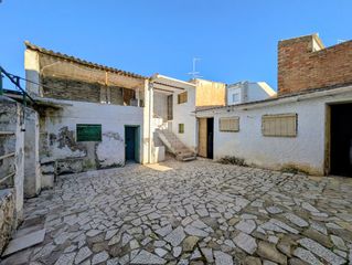 Casa  Granada. Casa en venta en centro, 4 dormitorios.