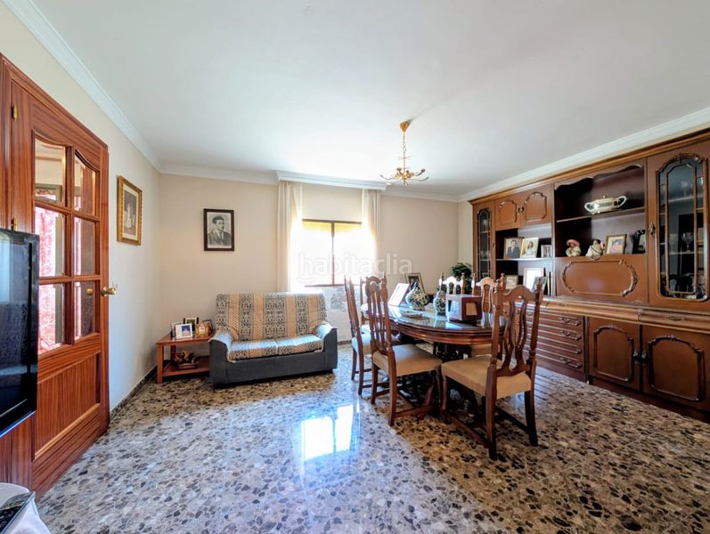 Foto 4e3941f2-d520-46ad-a0e2-079b340ce753. Casa con parcheggio in Loja