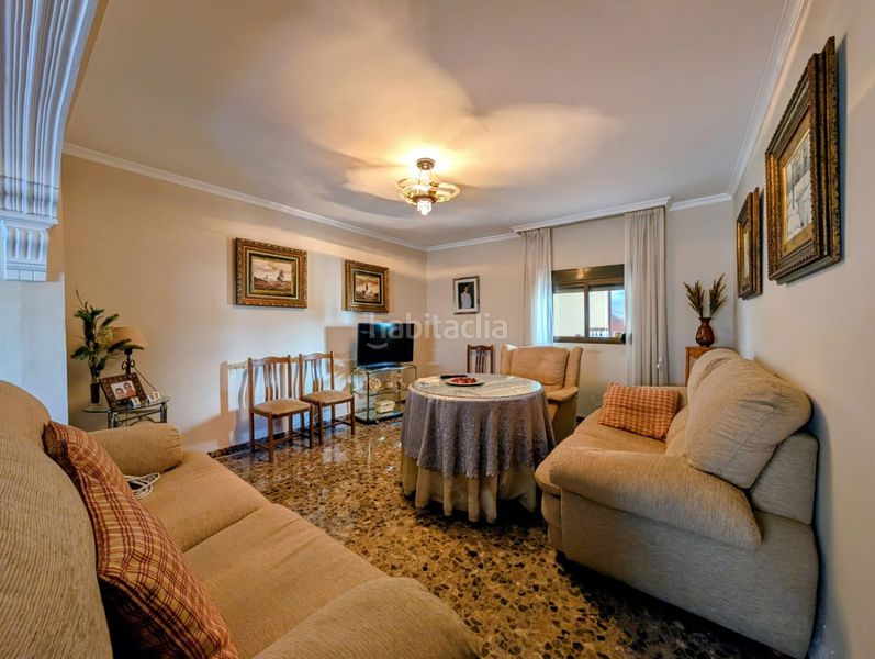 Foto a1c700e2-af73-4439-b3e3-fac28b4b2910. Casa con parcheggio in Loja