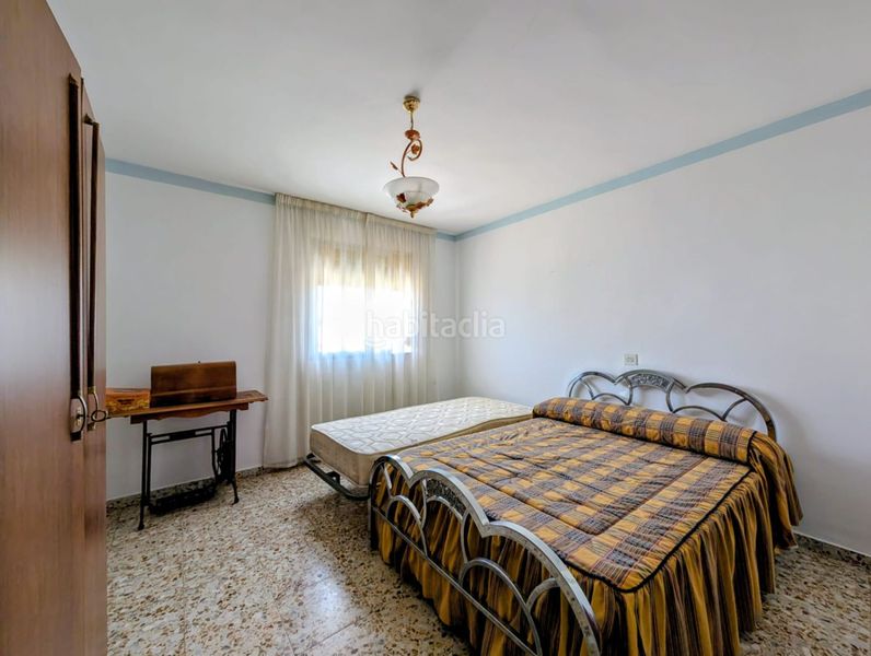 Foto ae5bf0a3-b237-4498-9bee-5d81de4858b7. Casa con parcheggio in Loja