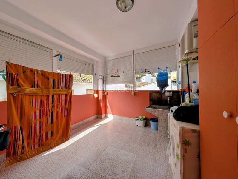 Foto 316df225-fe24-4342-a93e-ca7b38be7625. Casa amb aparcament a Loja