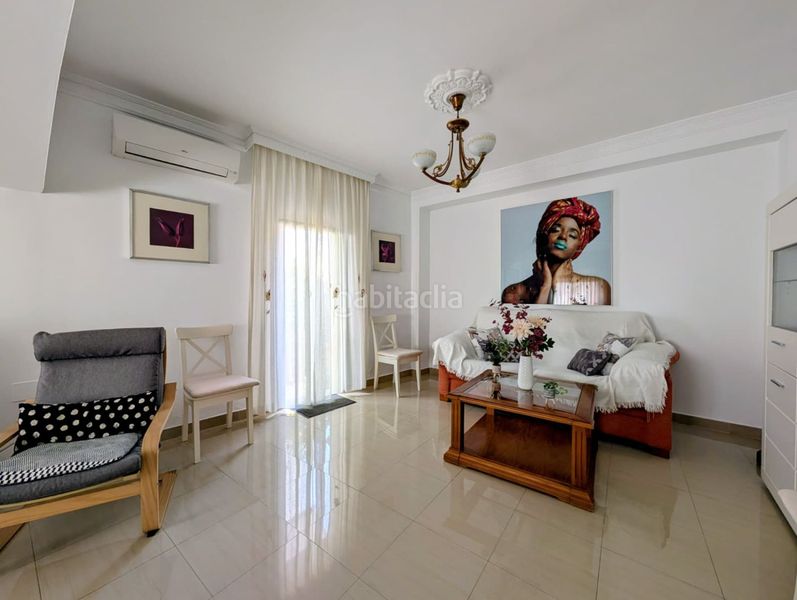 Foto 557d0c1d-ea0b-480b-98c3-be91128c9141. Casa amb aparcament a Loja