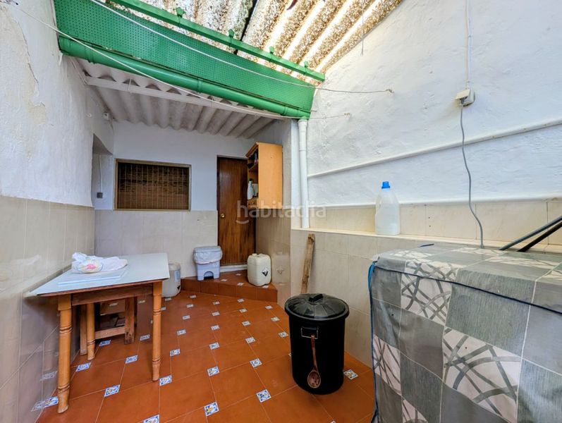 Foto 5b4a4157-fe6f-4bc0-8e50-187a9fb7ad6a. Casa amb aparcament a Loja