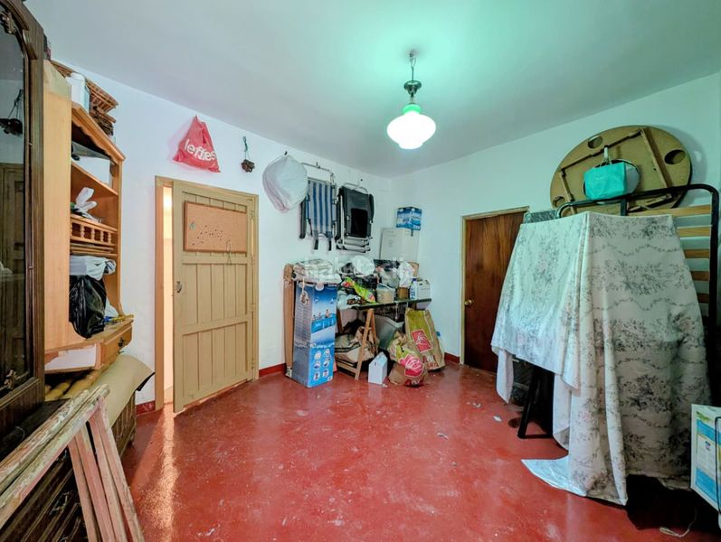 Foto 829d48ad-4ffa-48a1-bc9a-fa7eb3cecf96. Casa amb aparcament a Loja