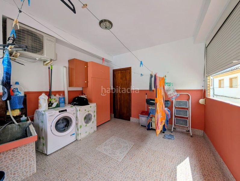Foto e04f8aa9-2734-4847-aa80-30fa1e982ddb. Casa amb aparcament a Loja