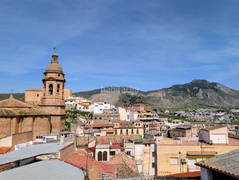 Foto 3d3d2303-b9ee-418a-9896-3547f3105312. Casa amb aparcament a Loja