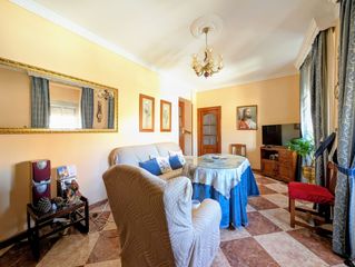House in Loja. Casa en venta en centro, 4 dormitorios.