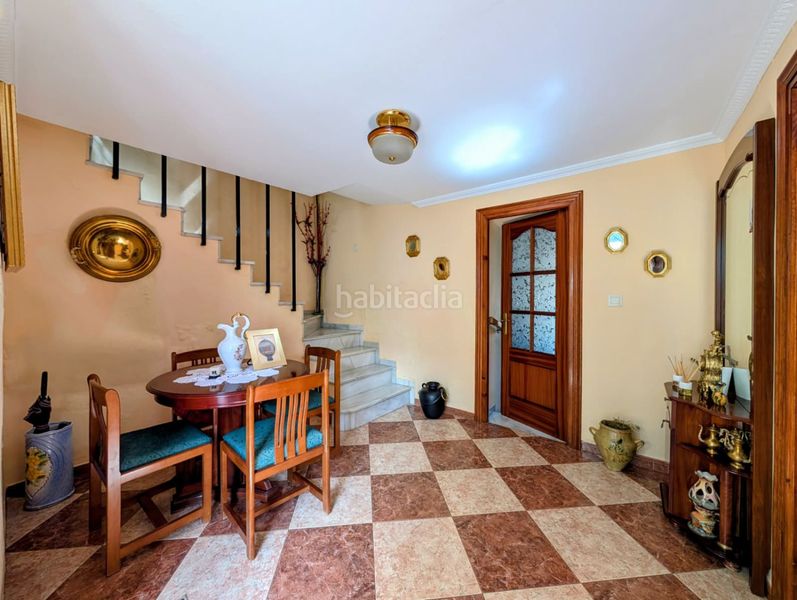 Foto 8d7cb4b8-bc89-4525-8daf-6d971c80ac79. Casa amb aparcament a Loja