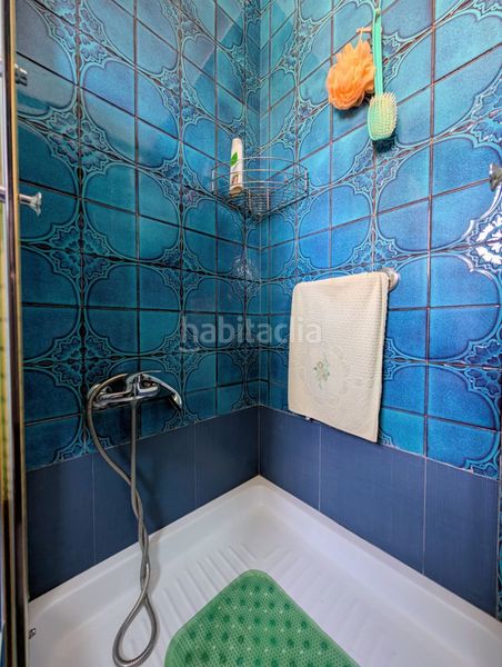 Foto a3613e3b-1224-491e-ae9f-02bef3fb4b57. Casa amb aparcament a Loja
