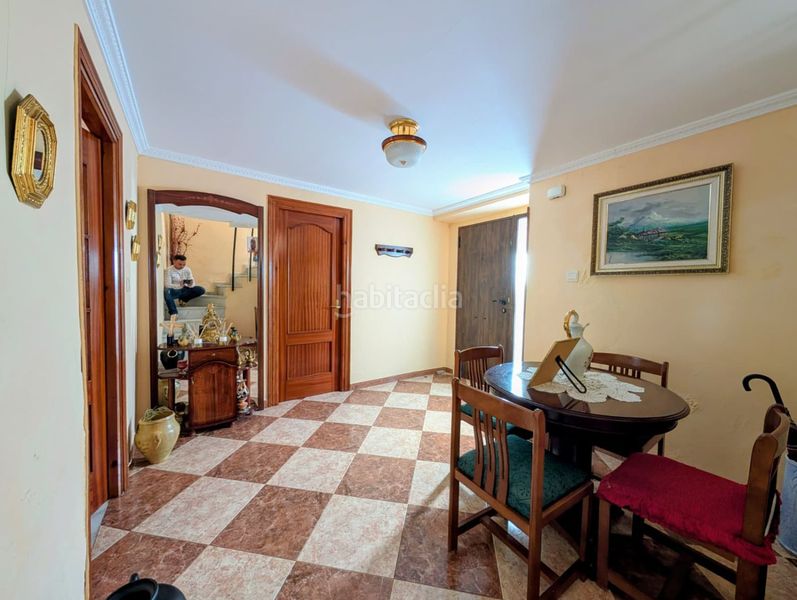 Foto deba27c0-5ce6-488d-b413-b94111f4b58c. Casa amb aparcament a Loja