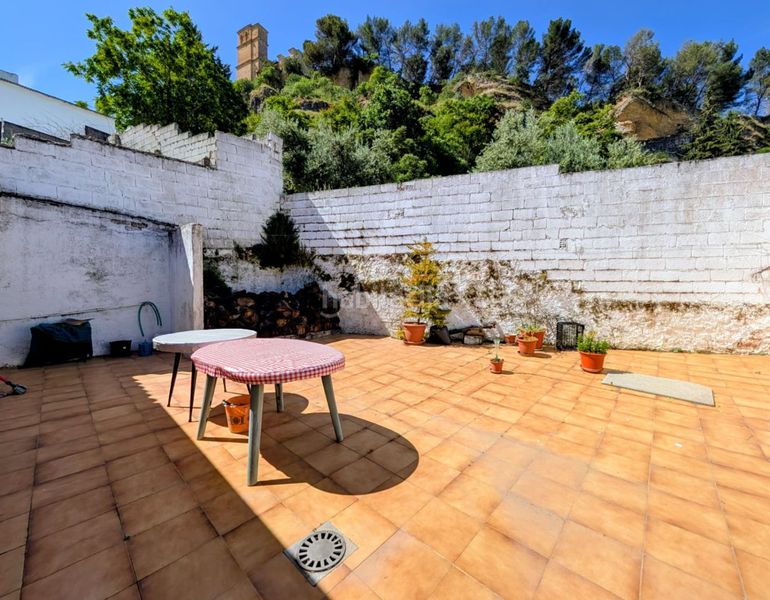 Foto d38225ed-0c1d-4f81-9b16-f47738e359a7. Casa a Montefrío