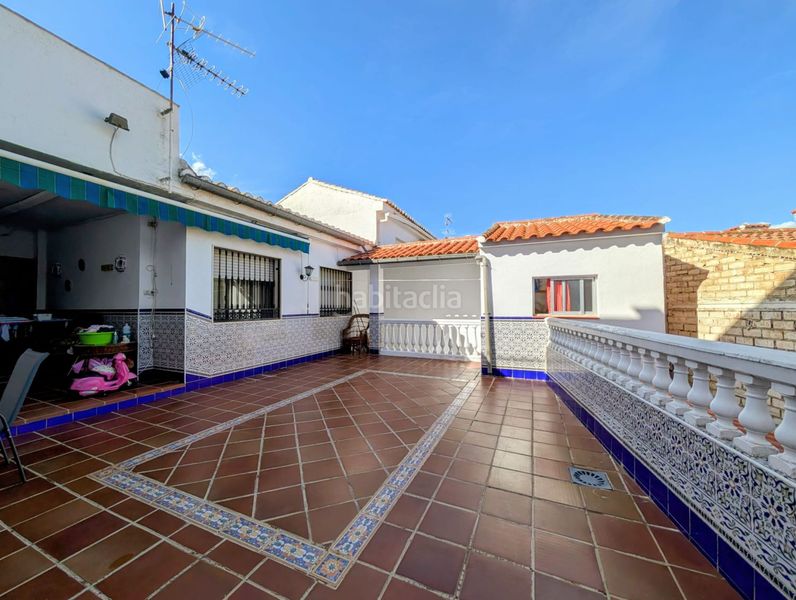 Foto a6cc966d-d6be-408c-81ef-6c3b1f22234c. Casa amb aparcament a Loja