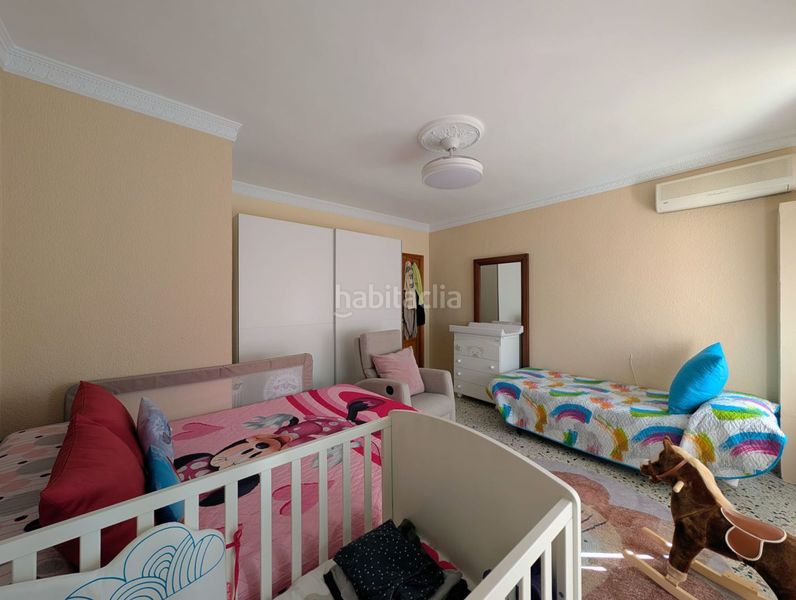 Foto af316647-7267-46b6-bb8b-57e2608802d6. Casa amb aparcament a Loja