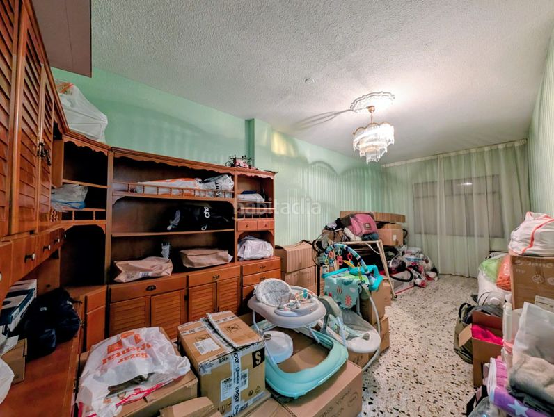 Foto b23f32ce-5108-43b5-8309-82eefafc482c. Casa amb aparcament a Loja