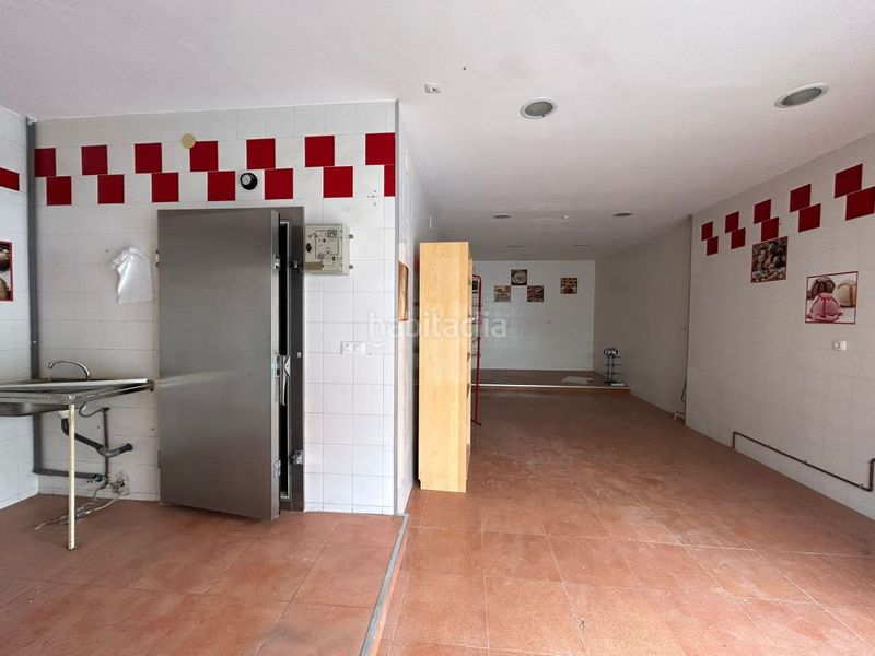 Foto b538d9da-981d-484a-8b7a-679334414dd3. Casa amb aparcament a Loja