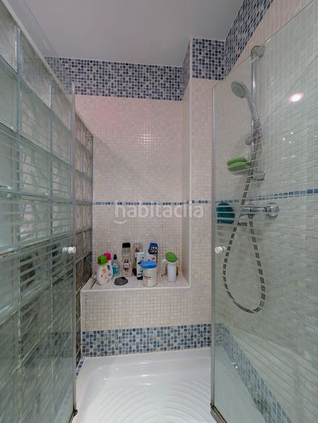 Foto c62208ad-3090-40e7-a8b9-70d8d31e23ff. Casa amb aparcament a Loja