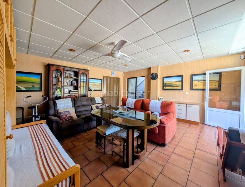 Foto 5fdcf703-9441-4486-9300-efd0be14e8f1. Xalet amb calefacció aparcament piscina a Loja