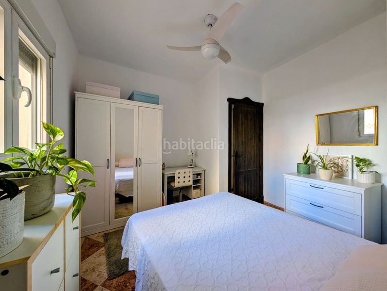 Foto 9a60ad23-9125-41eb-9a7b-d9461f87dd85. Casa amb aparcament a Loja