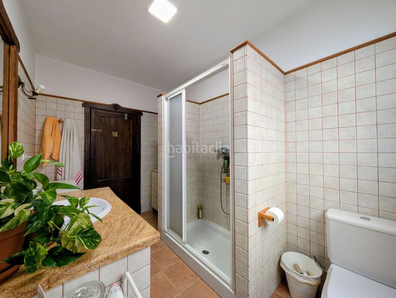 Foto d13b807e-3b2a-4c50-9538-95f8fb5aeaa6. Casa amb aparcament a Loja
