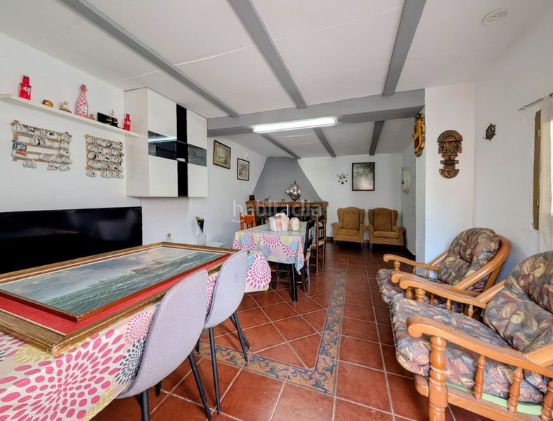 Foto 2eee6b00-f0cb-4443-a7c4-7f4e9076d0ba. Casa amb aparcament piscina a Loja
