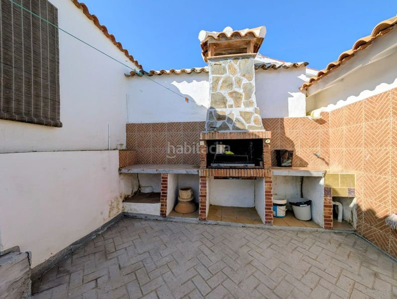 Foto e4a5867e-beb9-4952-be8b-8992f7ce5505. Casa amb aparcament piscina a Loja