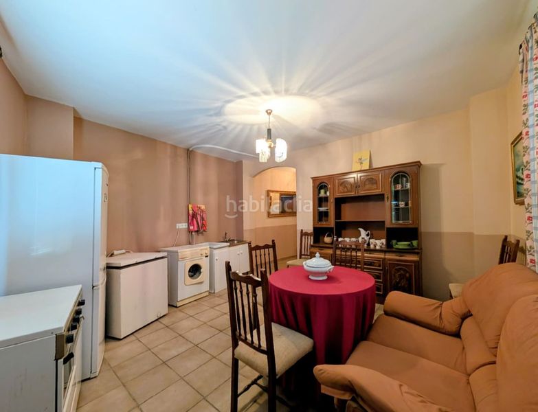 Foto 432ca665-6b87-4568-b1d1-440b71882e37. Casa amb calefacció aparcament a Loja