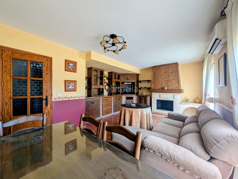 Foto a3c2a97b-c08b-4a1c-8f09-1f9760f4c505. Casa amb calefacció aparcament a Loja
