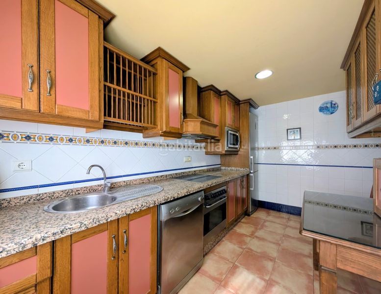 Foto e56a663d-a1f8-4821-bdfe-832f25f82662. Casa amb calefacció aparcament a Loja