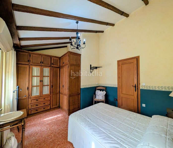 Foto f35ee87c-a4eb-4db8-9f0d-43b9a64e7e81. Casa amb calefacció aparcament a Loja