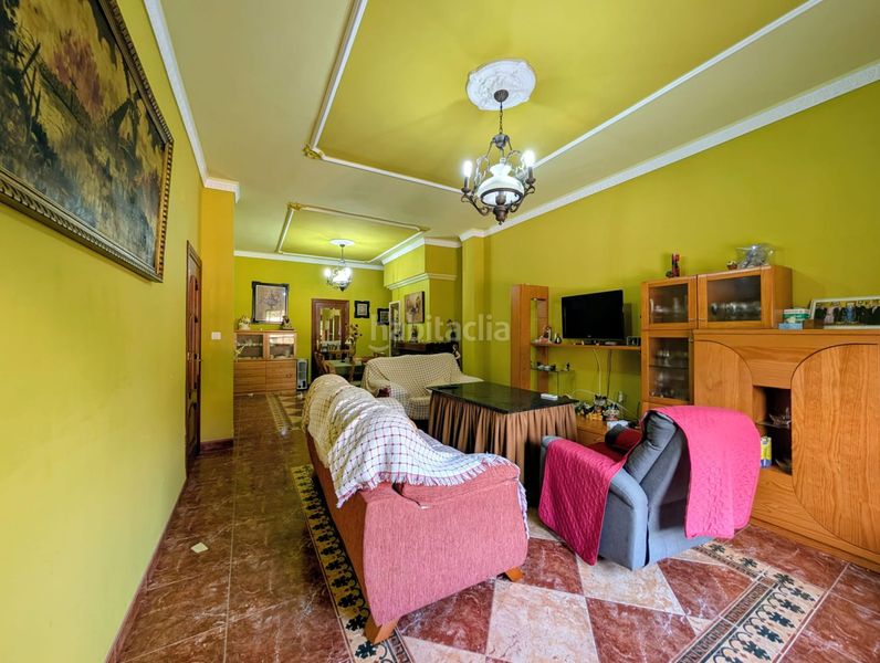 Foto 16877d25-fe72-4774-b17b-f32e7889fa81. Casa amb calefacció aparcament a Loja