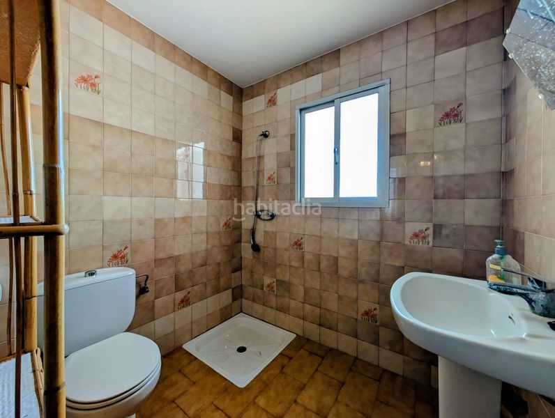 Foto bc9e6d94-c191-4735-a63a-9ae784d698ce. Casa amb calefacció aparcament a Loja