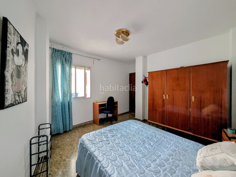Foto f0142fc7-1d96-49ec-819d-bebd9f9763f1. Pis a Loja