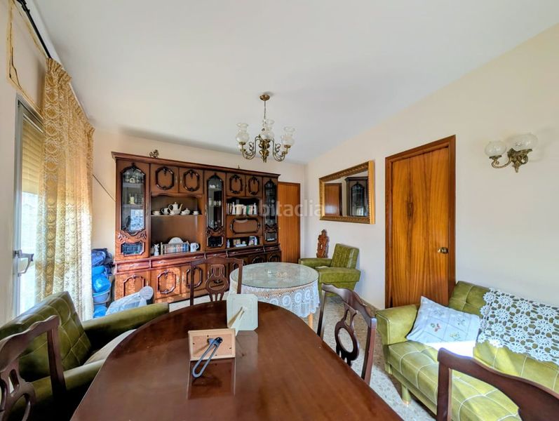 Foto fce44862-31b4-4cd4-9f52-550e26d0a8f4. Pis a Loja