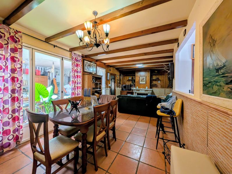 Foto 6efebea7-d2b5-4895-9d18-e71502165705. Casa amb aparcament a Loja