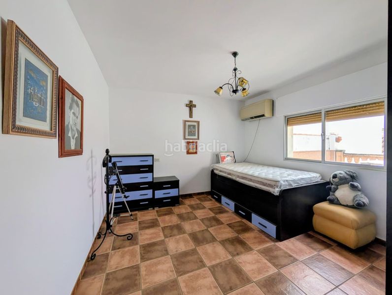 Foto babe20f2-6fd2-4196-a96d-89e076d888fd. Casa amb aparcament a Loja